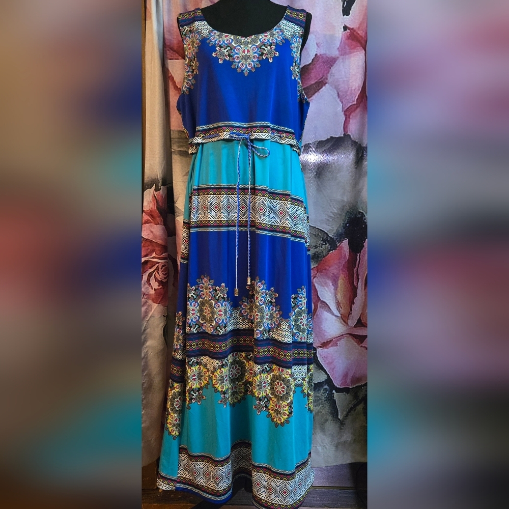 Elegant Blue Patterned Maxi Skirt
